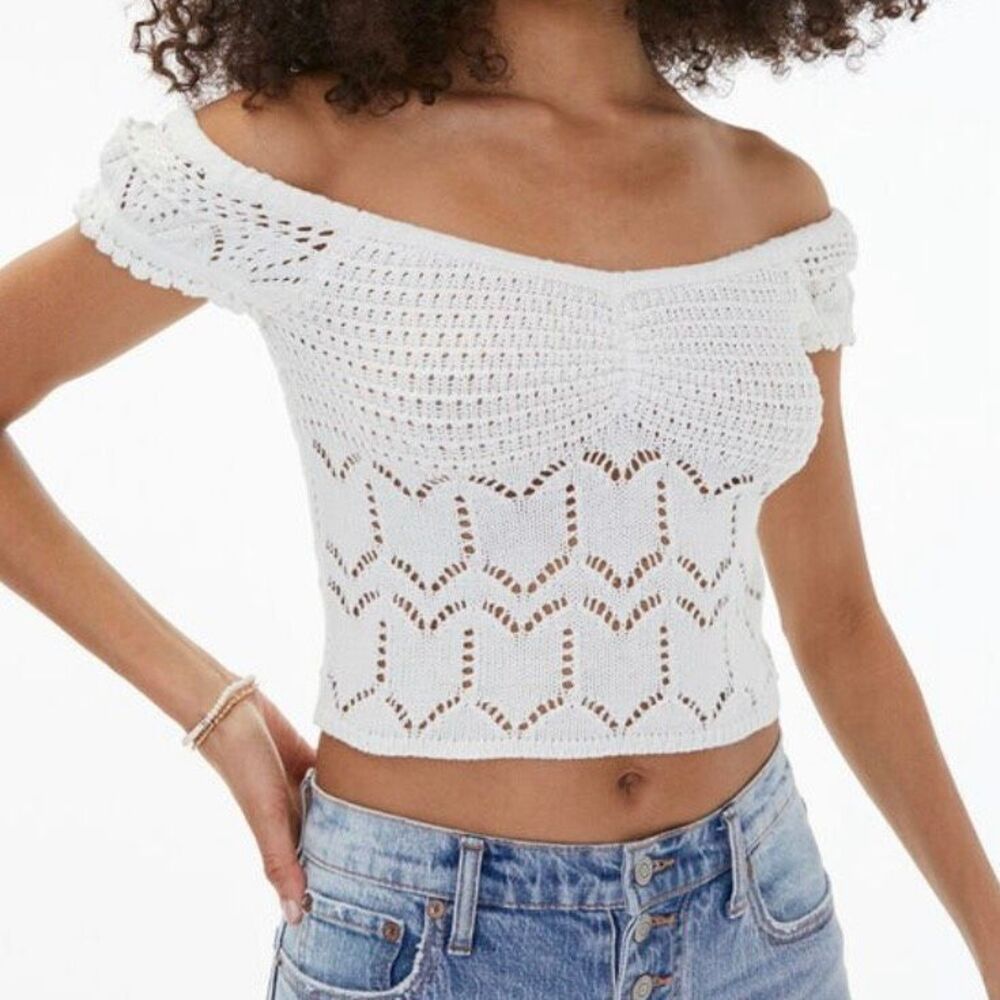 Aeropostale White Ivory Crocheted Off-The-Shoulder Knit Crop Top Medium